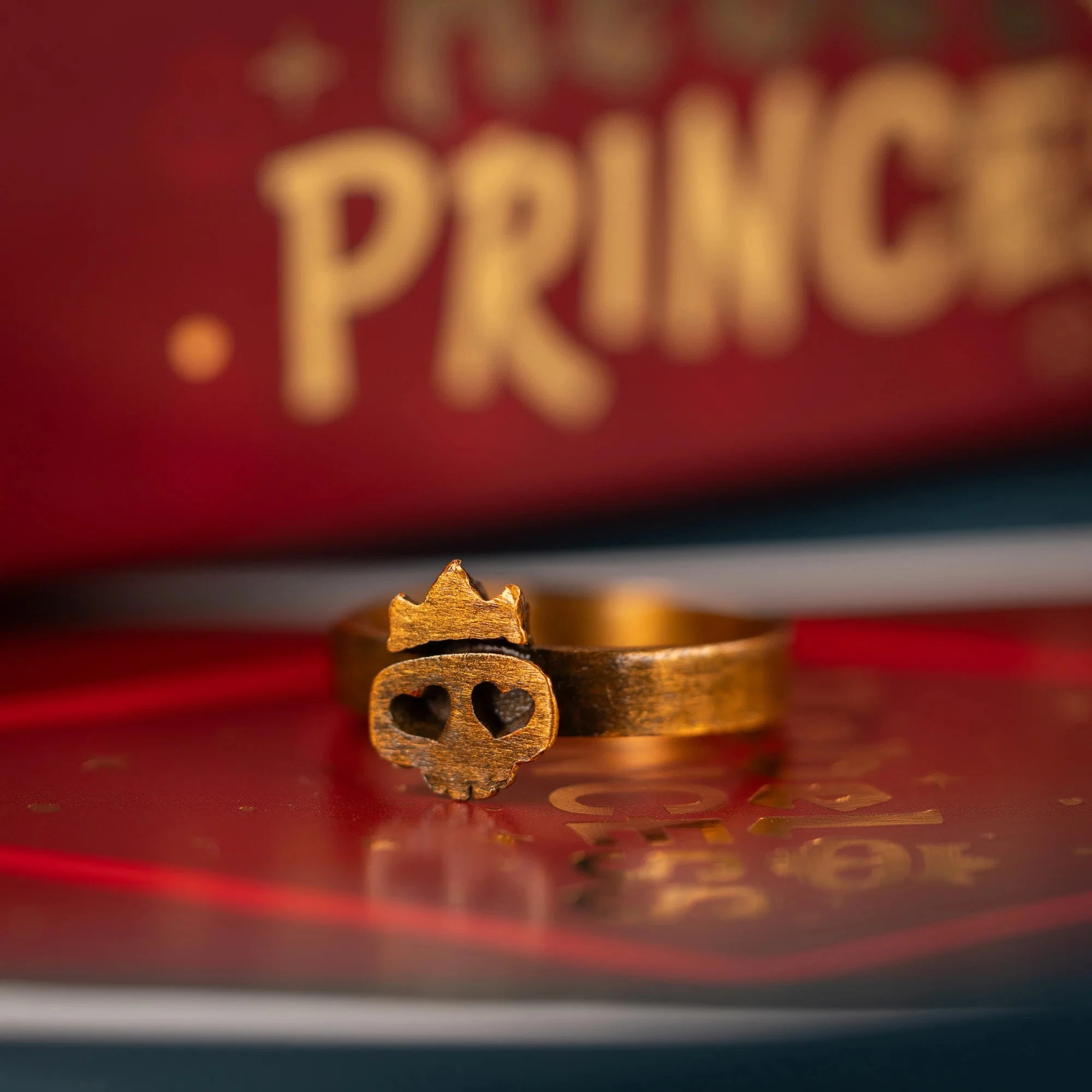 Märchenprinzessinnen Gesamtedition mit Prinzessinnen-Plättchen, großen vergoldeten Rundenkarten und exklusivem Ring