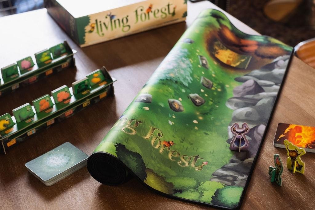 LIVING FOREST: Spielmatte